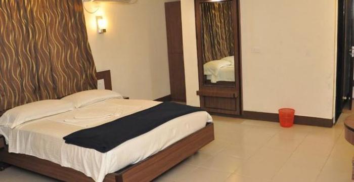 Green Park Hotel